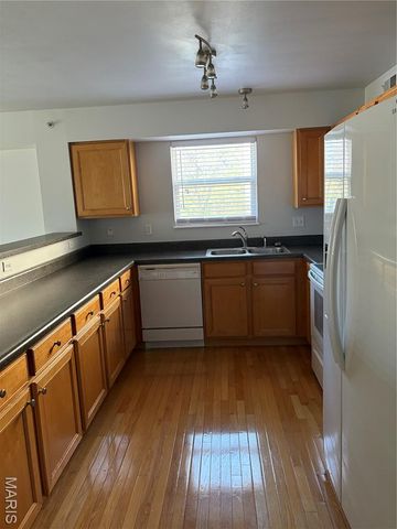 3312 Capri Way, St Peters, MO 63304