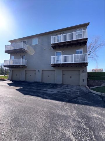 3312 Capri Way, St Peters, MO 63304