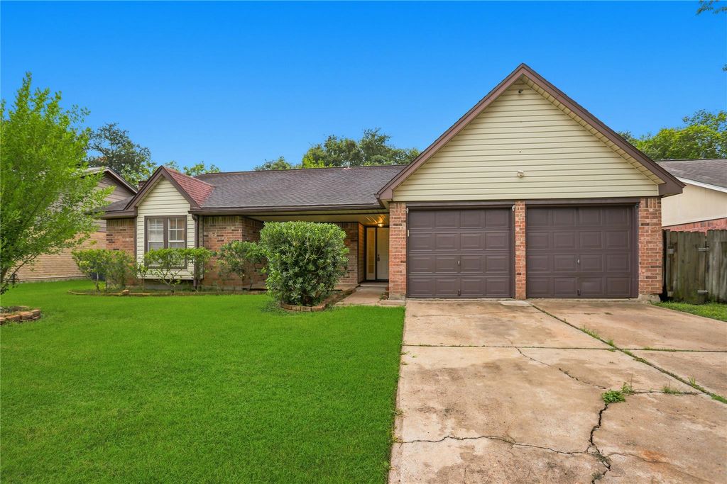22423 Deville Drive, Katy, TX 77450