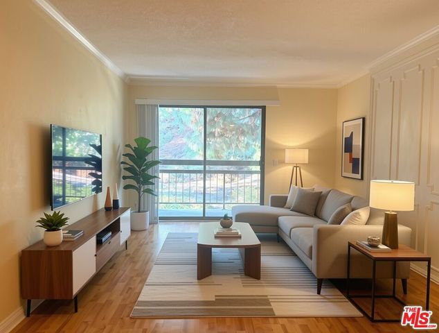 805 Temple Terrace 202, Los Angeles, CA 90042
