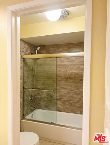 805 Temple Terrace 202, Los Angeles, CA 90042