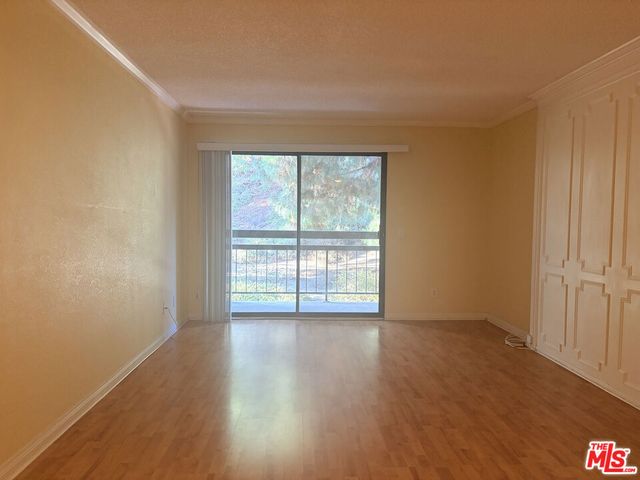 805 Temple Terrace 202, Los Angeles, CA 90042