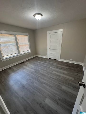 605 EASTWOOD AVENUE, Talladega, AL 35160