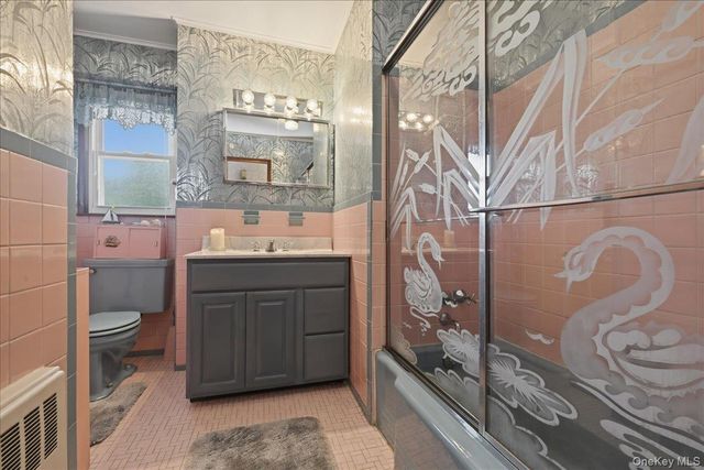 46 Bedford Avenue, Massapequa, NY 11758