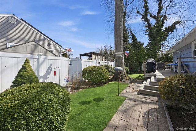 46 Bedford Avenue, Massapequa, NY 11758