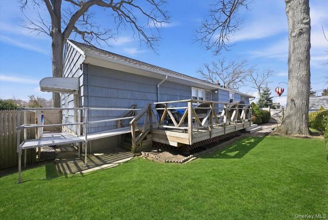 46 Bedford Avenue, Massapequa, NY 11758