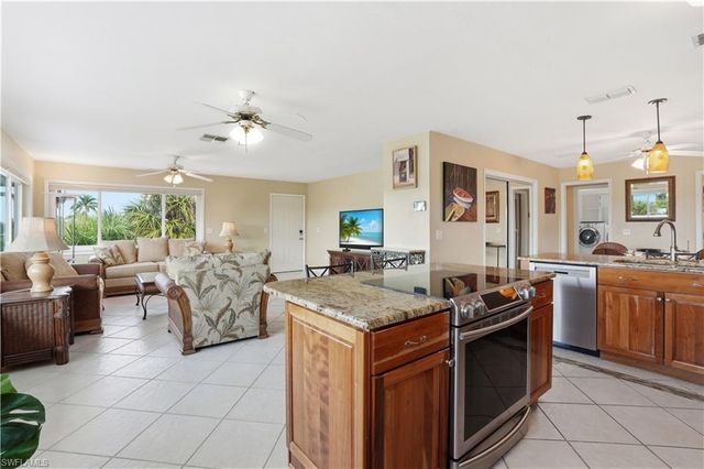 48 Fairview BLVD, Fort Myers Beach, FL 33931