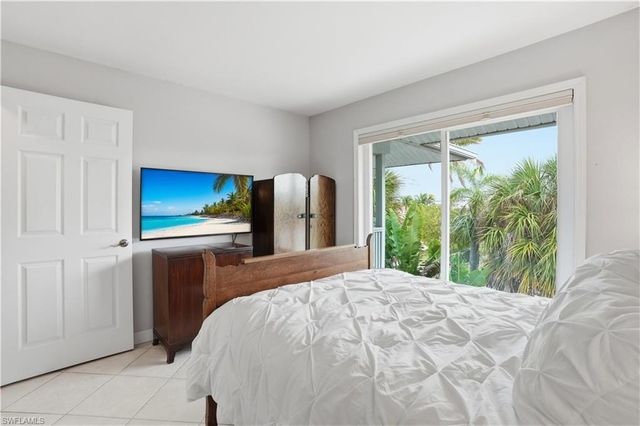 48 Fairview BLVD, Fort Myers Beach, FL 33931