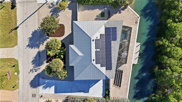 48 Fairview BLVD, Fort Myers Beach, FL 33931