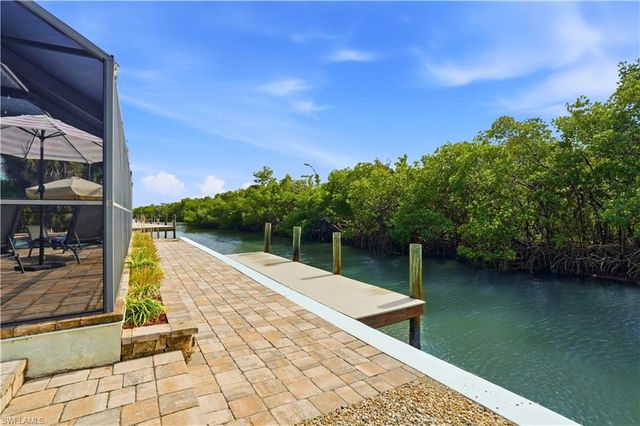 48 Fairview BLVD, Fort Myers Beach, FL 33931