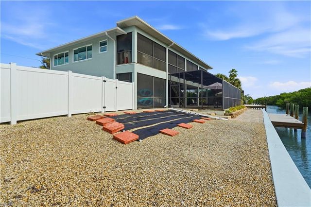 48 Fairview BLVD, Fort Myers Beach, FL 33931