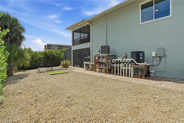 48 Fairview BLVD, Fort Myers Beach, FL 33931