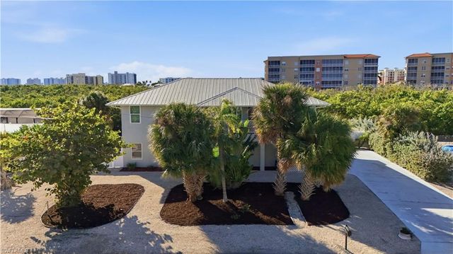 48 Fairview BLVD, Fort Myers Beach, FL 33931