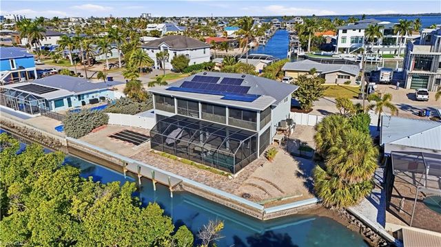 48 Fairview BLVD, Fort Myers Beach, FL 33931