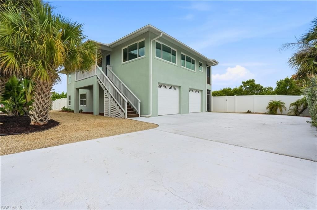 48 Fairview BLVD, Fort Myers Beach, FL 33931