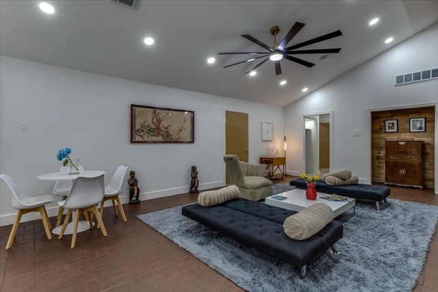 1729 Boca Chica Drive, Dallas, TX 75232