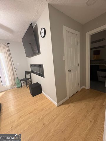 1148 Mannbrook Drive, Stone Mountain, GA 30083