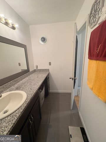 1148 Mannbrook Drive, Stone Mountain, GA 30083