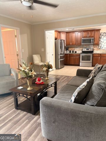 1148 Mannbrook Drive, Stone Mountain, GA 30083
