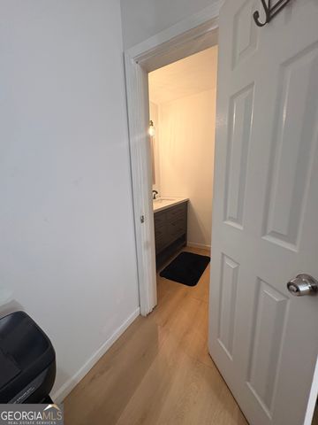 1148 Mannbrook Drive, Stone Mountain, GA 30083
