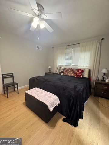 1148 Mannbrook Drive, Stone Mountain, GA 30083