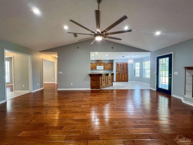 7342 Wymart Rd, Pensacola, FL 32526