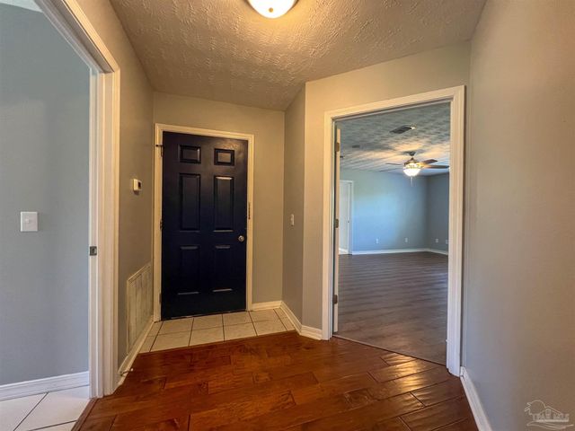 7342 Wymart Rd, Pensacola, FL 32526