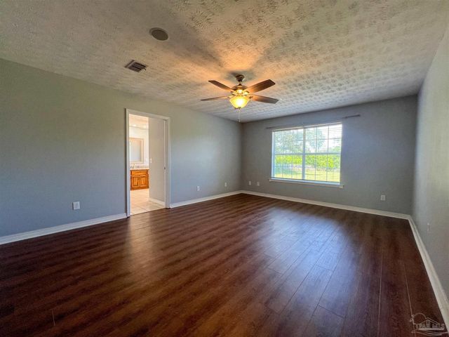 7342 Wymart Rd, Pensacola, FL 32526