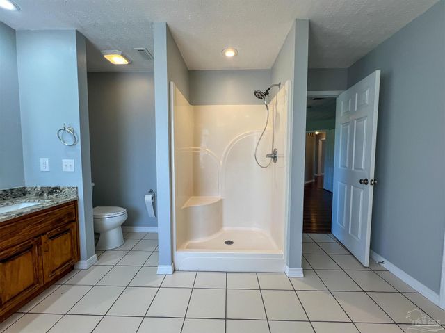 7342 Wymart Rd, Pensacola, FL 32526