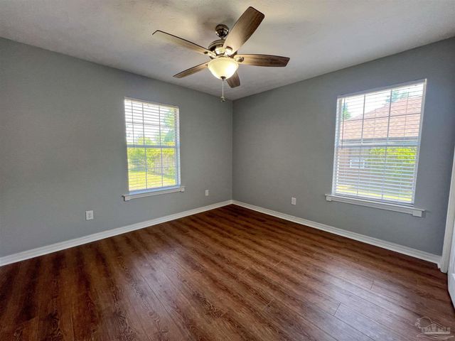 7342 Wymart Rd, Pensacola, FL 32526