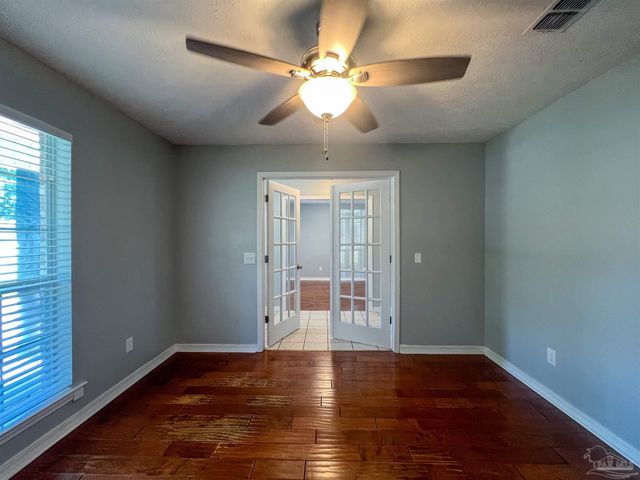 7342 Wymart Rd, Pensacola, FL 32526