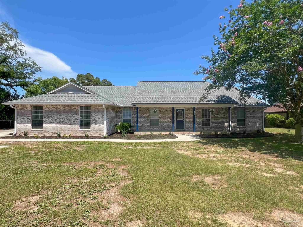 7342 Wymart Rd, Pensacola, FL 32526