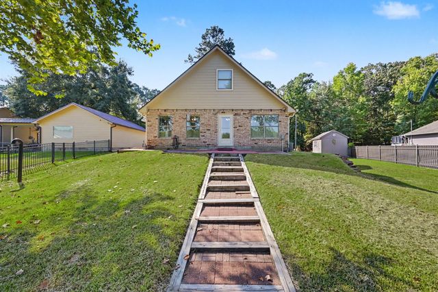 15 Lakeside, Trinity, TX 75862
