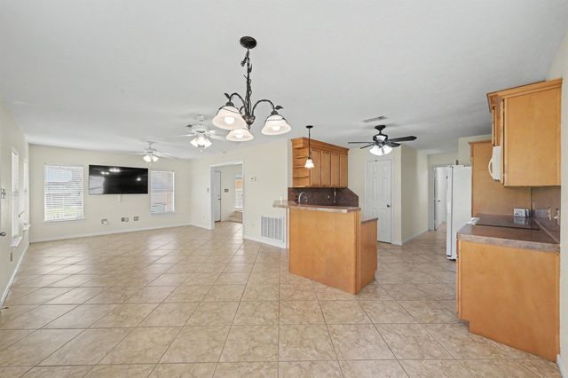 15 Lakeside, Trinity, TX 75862