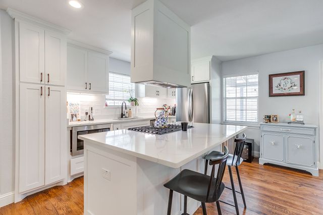 10023 Shadyview Drive, Dallas, TX 75238