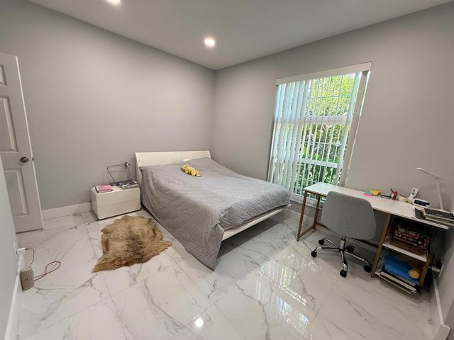 5989 NW 74th Street, Parkland, FL 33067