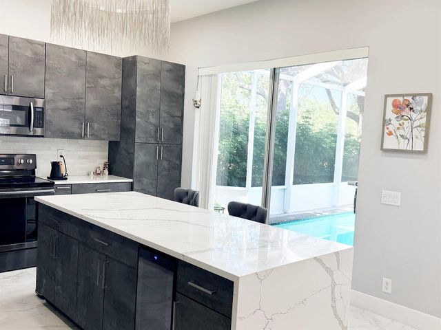 5989 NW 74th Street, Parkland, FL 33067