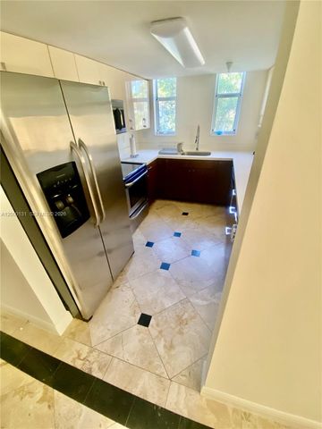 16590 NE 26th Ave 202, North Miami Beach, FL 33160