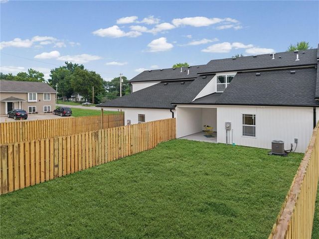 115 E 3rd Street, Lawson, MO 64062