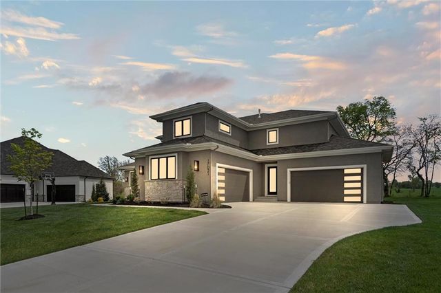 17021 Lucille Street, Overland Park, KS 66221