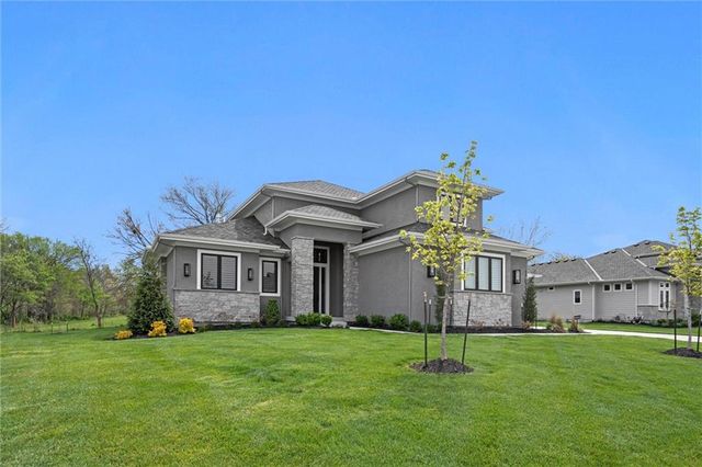 17021 Lucille Street, Overland Park, KS 66221