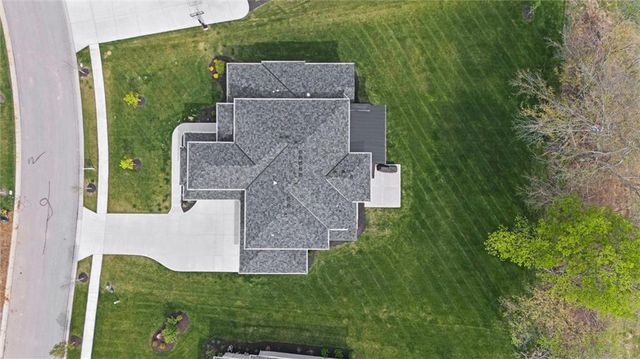 17021 Lucille Street, Overland Park, KS 66221