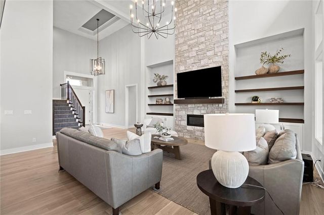 17021 Lucille Street, Overland Park, KS 66221