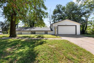 1101 S Millwood Ave, Wichita, KS 67213