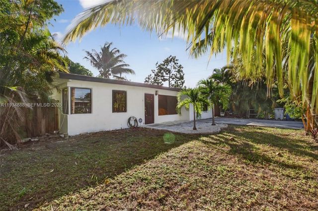 1488 NE 29th Street, Pompano Beach, FL 33064