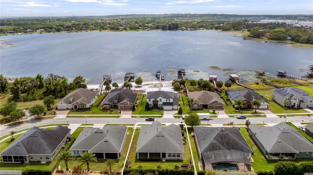 16451 GOOD HEARTH BOULEVARD, Clermont, FL 34711