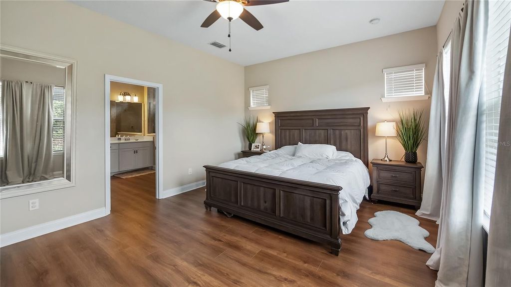 Image 13 of property listing at 16451 GOOD HEARTH BOULEVARD, Clermont, FL 34711