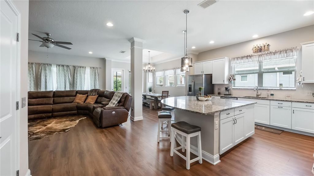 Image 5 of property listing at 16451 GOOD HEARTH BOULEVARD, Clermont, FL 34711