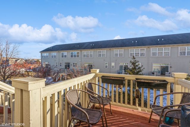 375 N Commerce Street, Aurora, IL 60504