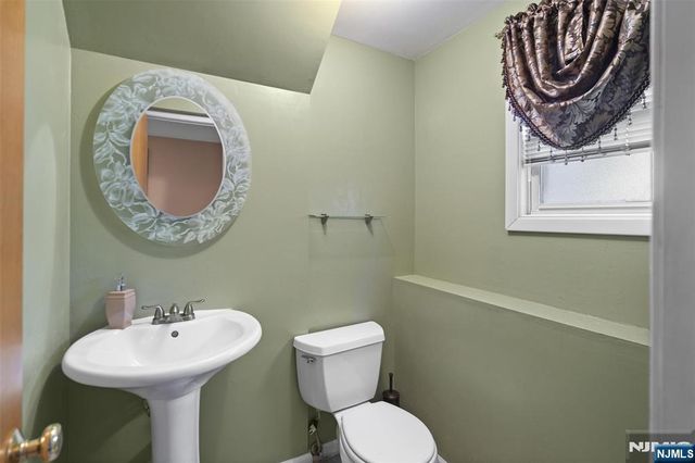 1774 Rensselaer Road, Teaneck, NJ 07666